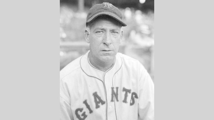 Adolfo Luque fue el primero en ganar un juego de Serie Mundial 