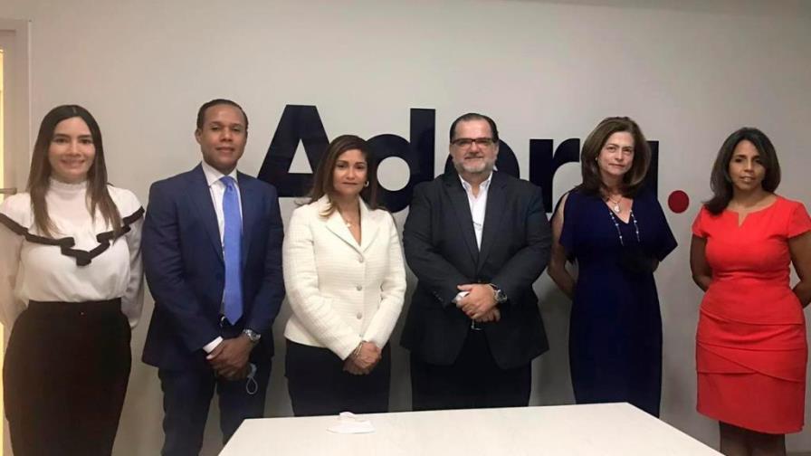 Adora y Adecc firman acuerdo de colaboración Adora y Adecc firman acuerdo de colaboración