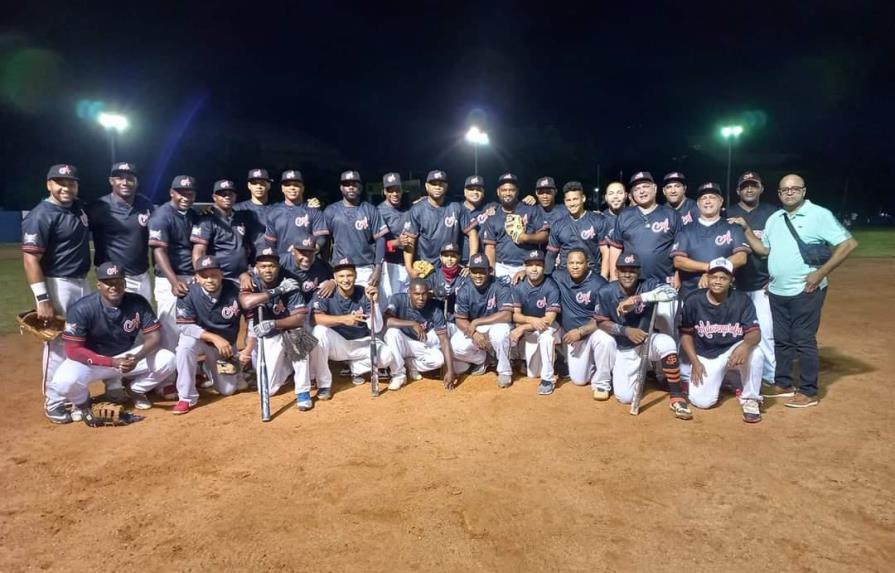 Adovenprofar y Comercio en Marcha disputan final torneo de softbol del Distrito Nacional 