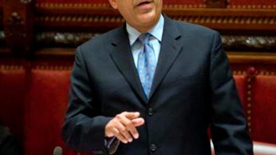 Espaillat pide el regreso a EE.UU. de dominico americanos y residentes legales que siguen en RD