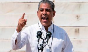 Espaillat dice Trump tiene sangre en sus manos y debe pagar por muertos en asalto al Capitolio