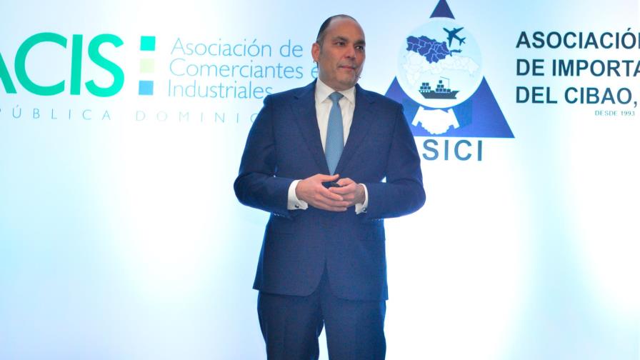 Director de Aduanas resalta modernización de servicios Director de Aduanas resalta modernización de servicios