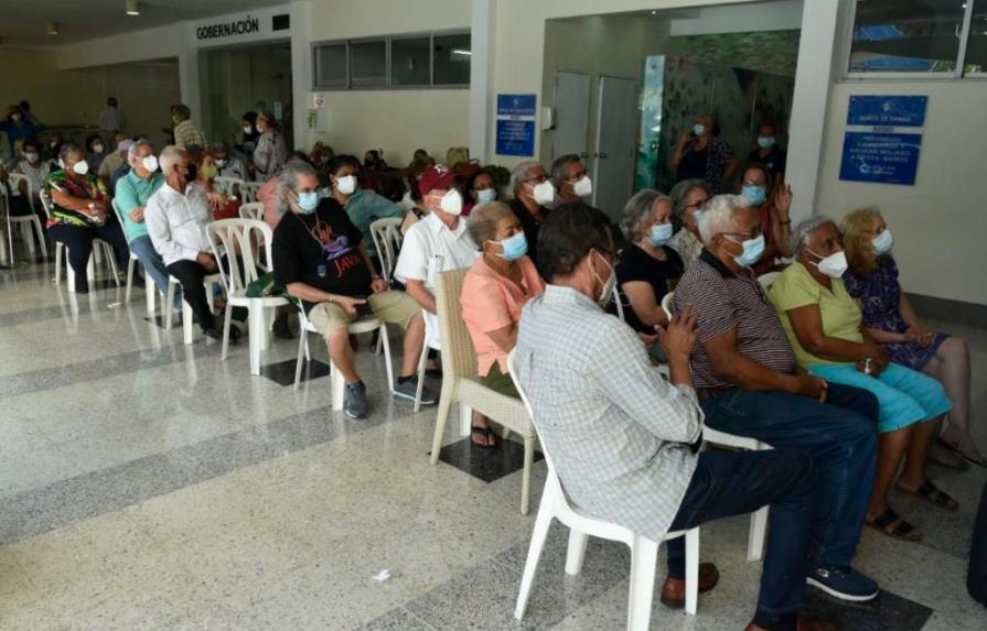 Gobierno dominicano habilita plataforma de citas para vacunarse contra el COVID-19