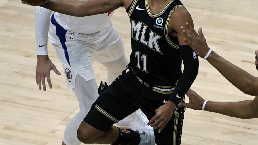 Hawks ganan; aprovechan ausencias de  Clippers