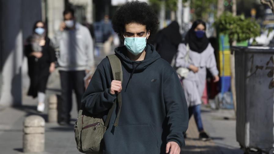 Irán bate récord de infecciones tras el Año Nuevo persa