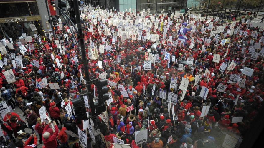 Segundo día de huelga de profesores en Chicago Segundo día de huelga de profesores en Chicago