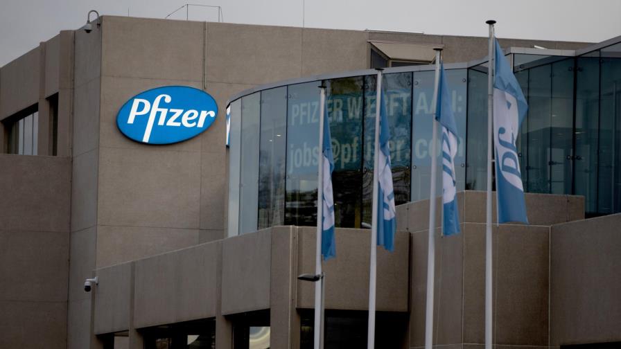 UE comprará 300 millones de dosis de vacuna de Pfizer