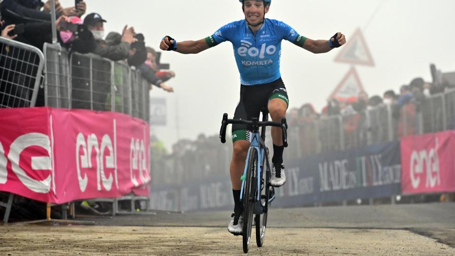 Giro: Fortunato gana la etapa 14, Bernal extiende ventaja