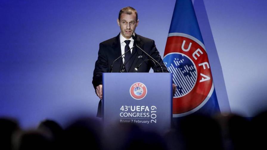 La UEFA mantiene sus planes para la Eurocopa y la Liga de Campeones