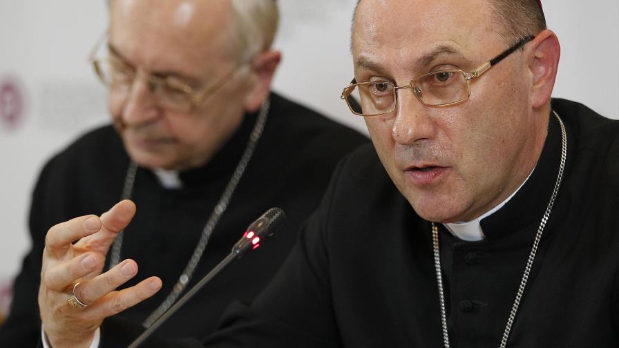 Grupo polaco exhorta a papa a intervenir en casos de abuso Grupo polaco exhorta a papa a intervenir en casos de abuso