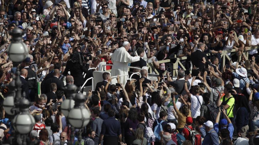 El papa Francisco hace un llamado a la paz en Ecuador