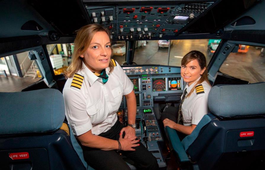 Los pasajeros prefieren a pilotos hombres y blancos que a mujeres o minorías