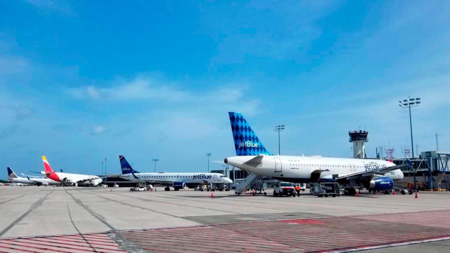 Se entrega uno de cuatro sospechosos de “robo” de cables en el AILA 