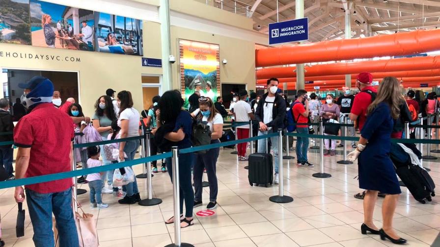 República Dominicana empieza a exigir prueba PCR a pasajeros de Brasil, Reino Unido y Sudáfrica 