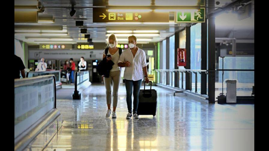 El sector aéreo pide tests en vez de cuarentenas 