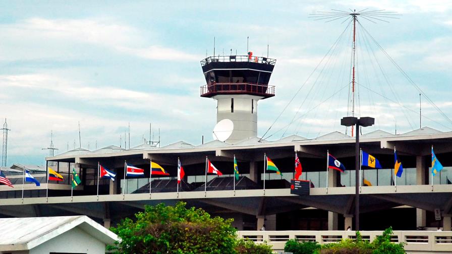 Realizarán pruebas aleatorias para detectar COVID-19 en los aeropuertos
