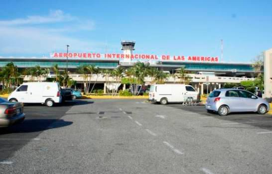 Cancelan ocho vuelos hacia las islas del Caribe por el paso de Dorian