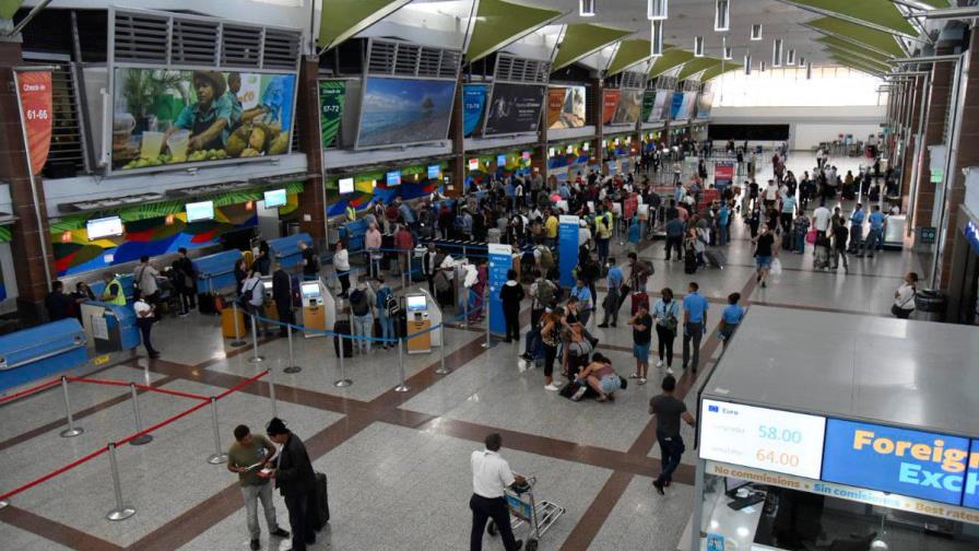 RD hará pruebas de COVID-19 gratis a turistas que regresen a EE.UU. RD hará pruebas de COVID-19 gratis a turistas que regresen a EE.UU.