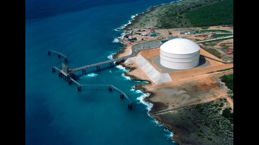 AES amplía cobertura energética con centros RD y Panamá