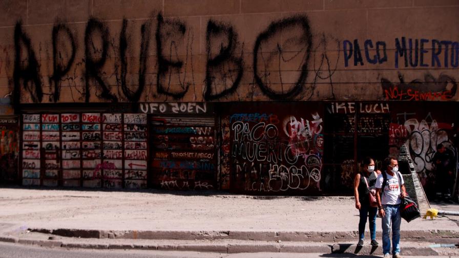 Partidos chilenos acuerdan aplazar plebiscito constitucional al 25 de octubre Partidos chilenos acuerdan aplazar plebiscito constitucional al 25 de octubre