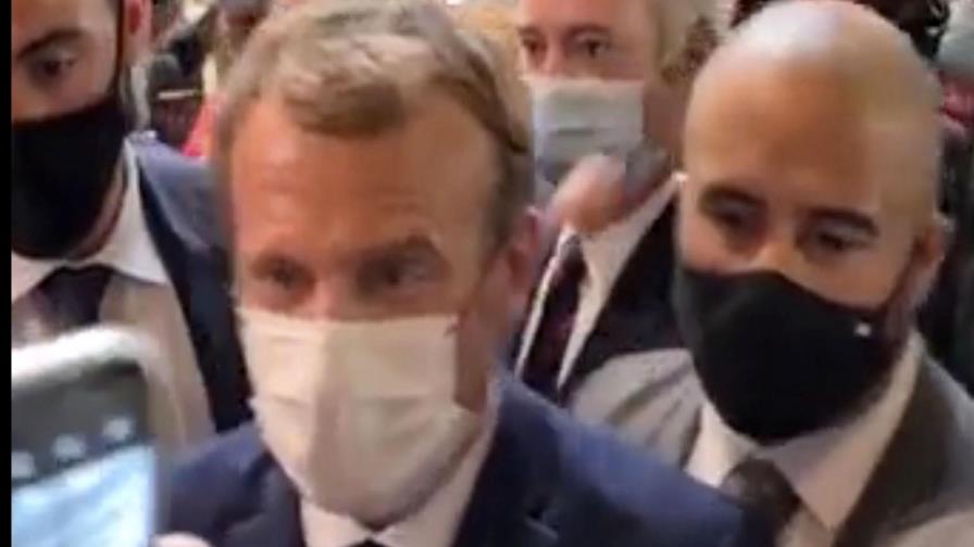 Hombre que lanzó huevo a Macron, en tratamiento psiquiátrico