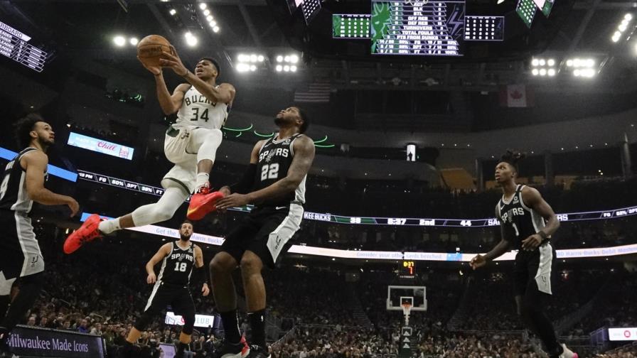 Bucks derrota 127-118 a Spurs y llega a 5 triunfos en fila