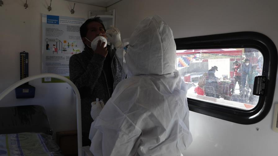 Amonestan a jefe militar boliviano por fiesta en pandemia