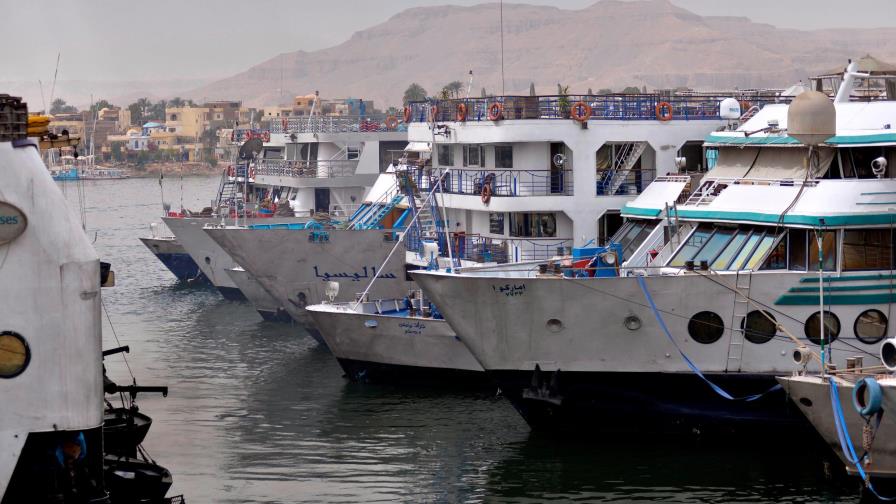 558 personas de hoteles y cruceros en Egigto dan negativo en coronavirus 558 personas de hoteles y cruceros en Egigto dan negativo en coronavirus