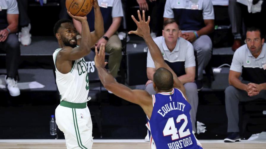Celtics ganan y toman ventaja 3-0 en la serie ante 76ers