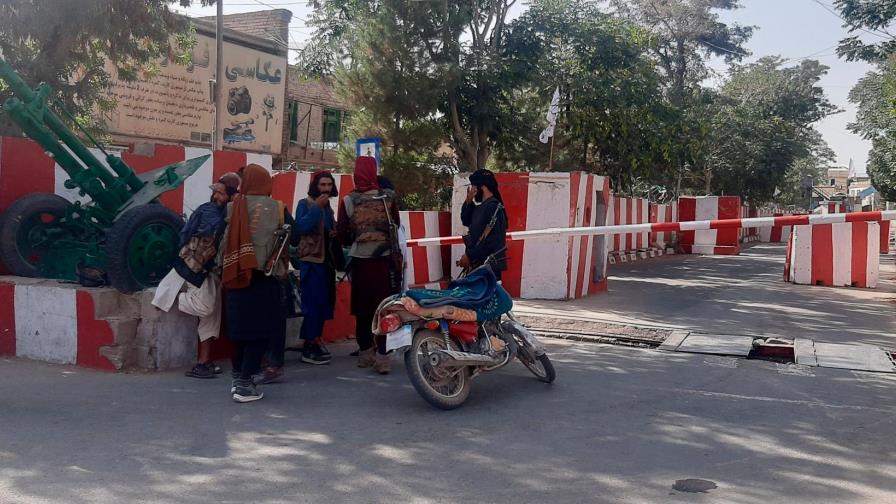 Los talibanes toman Kandahar, segunda ciudad afgana, y EE.UU. evacuará embajada