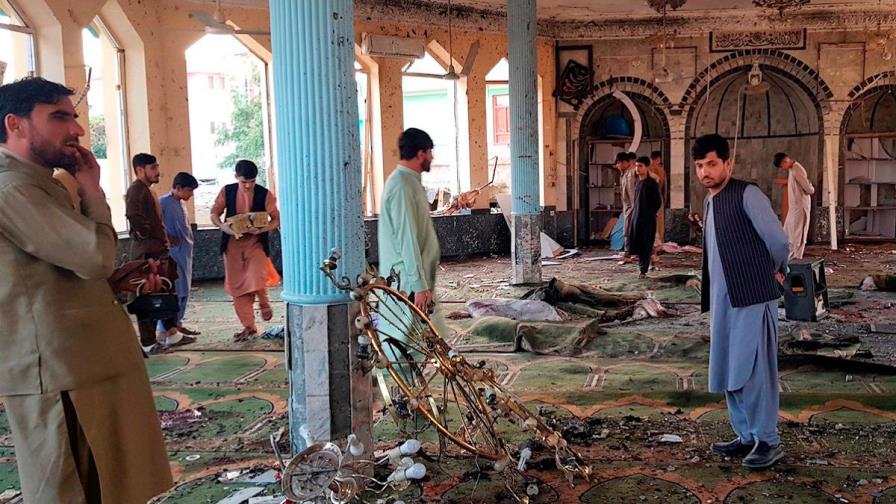 Al menos 15 heridos tras un atentado con bomba en una mezquita en Afganistán