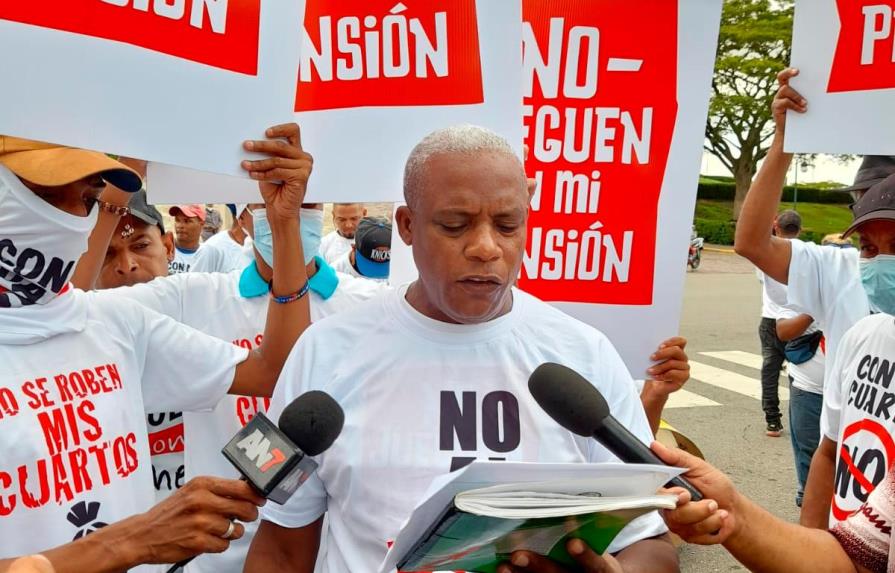 En Santiago grupo se opone a entrega de fondos de pensiones