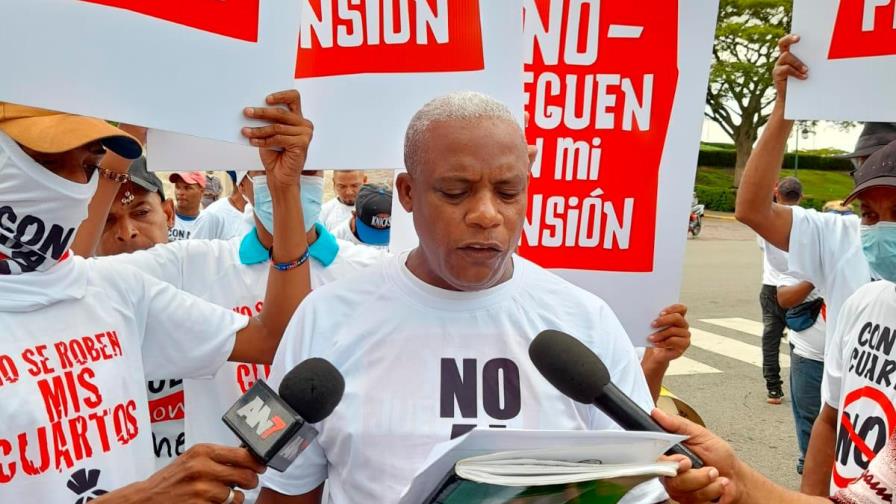 En Santiago grupo se opone a entrega de fondos de pensiones