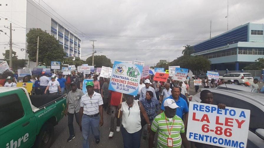 Organizaciones sociales reclaman que no se toquen los fondos de pensiones