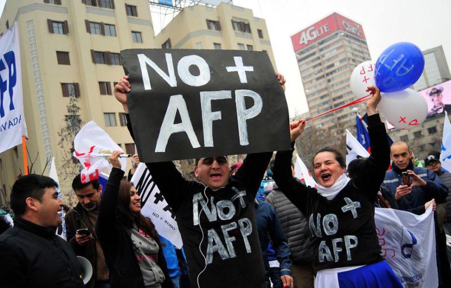 Chile, agitado ante el avance de la ley de retiro anticipado de las pensiones