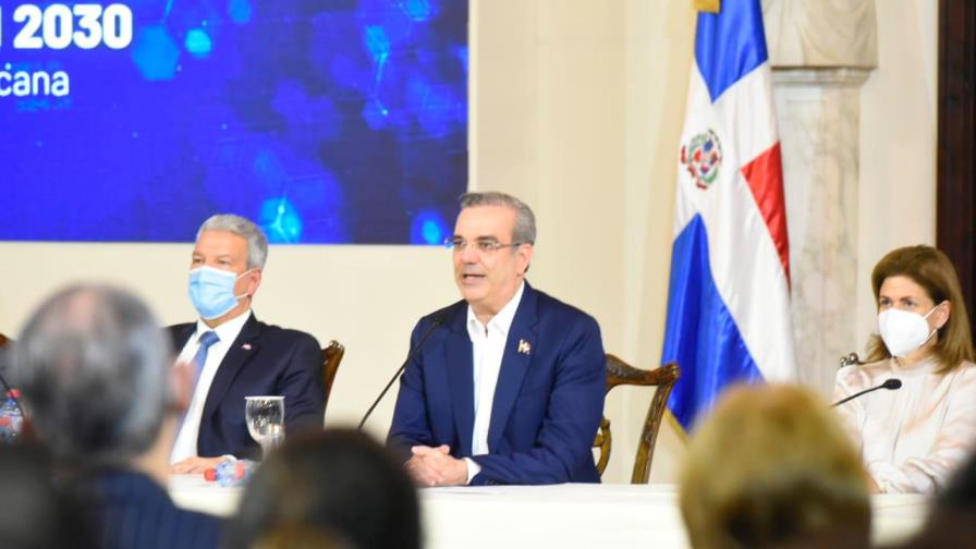 Presidente emite decreto 527-21 y pone en marcha la Agenda Digital 2030 