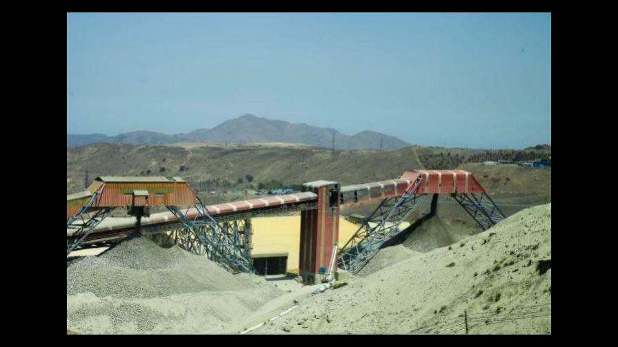 La economía chilena cae un 1.2 % en octubre, la menor contracción en siete meses