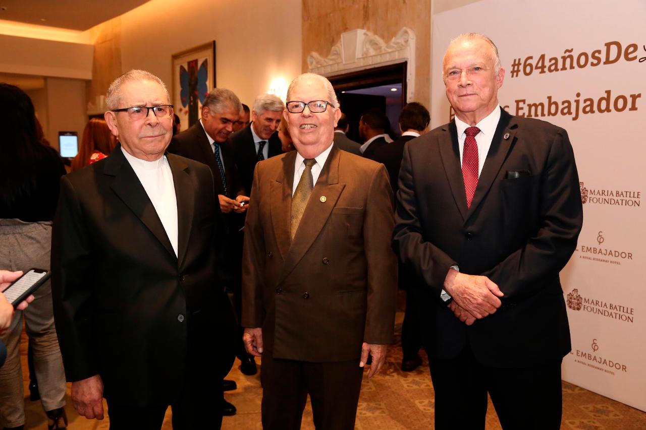 Agripino Núñez, José Espaillat y Arturo Pérez Gabino.