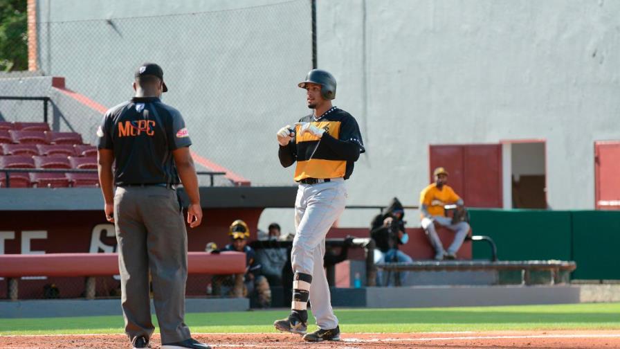 Águilas vencen a los Gigantes y lleva 2-0 en la pretemporada Águilas vencen a los Gigantes y lleva 2-0 en la pretemporada