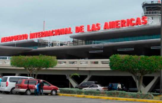 Aeropuerto Internacional de Las Américas José Francisco Peña Gómez.