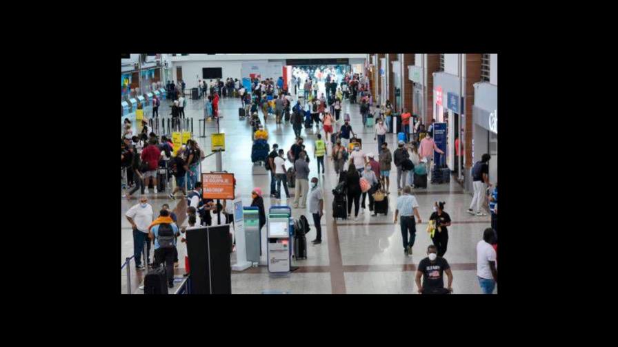 A partir de mañana será obligatorio el e-Ticket para entrar o salir del país