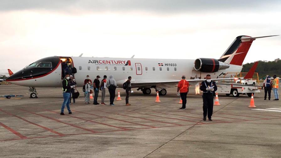 Flujo aéreo entre Haití y RD creció un 42.7 % en 2021