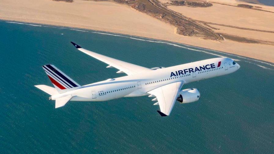 Primer vuelo intercontinental, de París a Montreal, con aceite de fritura Primer vuelo intercontinental, de París a Montreal, con aceite de fritura