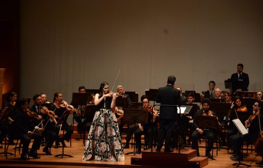 Aisha triunfa con Orquesta Sinfónica Nacional de Colombia