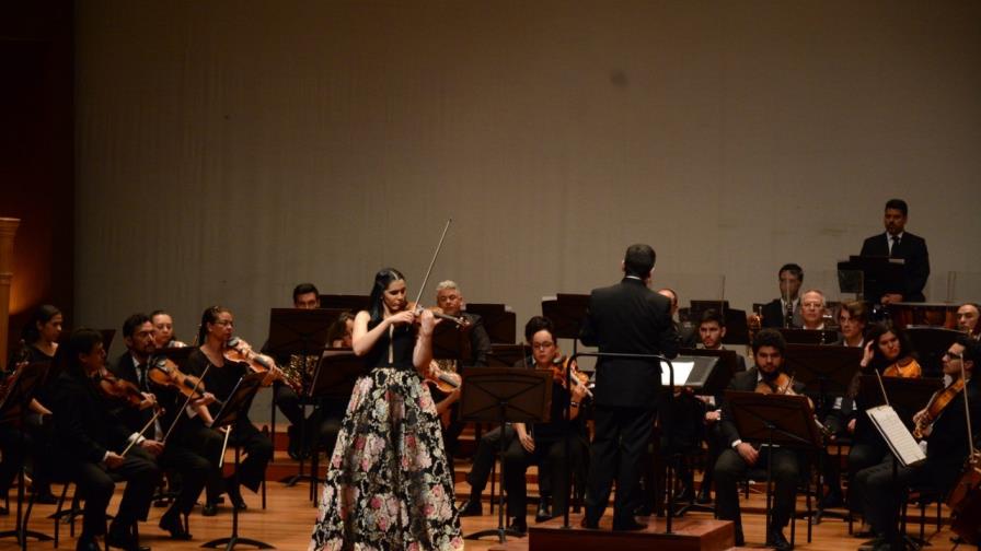Aisha triunfa con Orquesta Sinfónica Nacional de Colombia