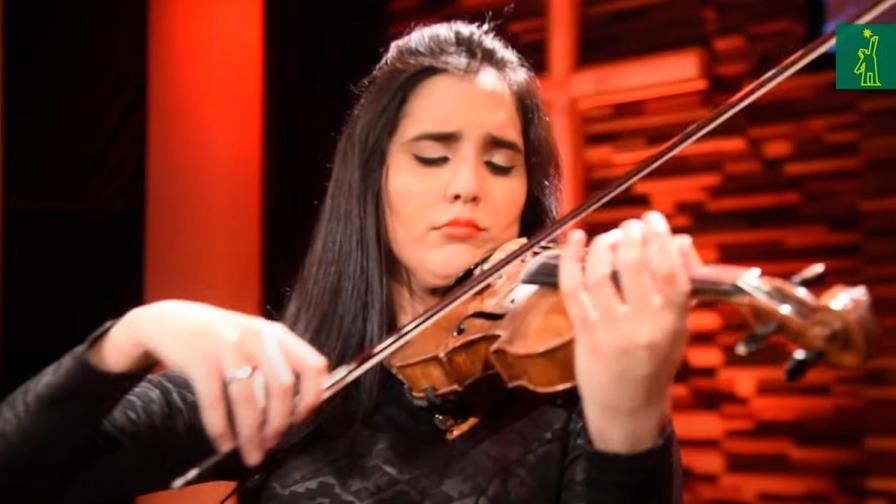 El Teatro Nacional abrirá el telón otra vez al público con un concierto de Aisha