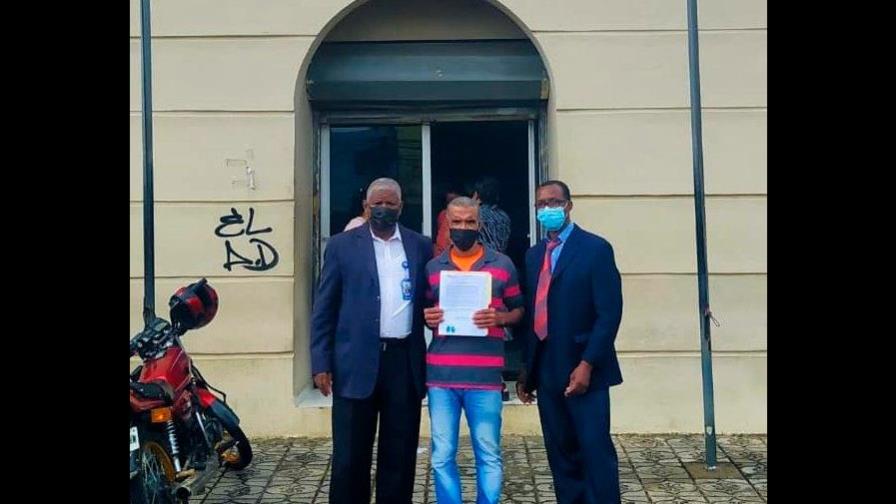 Liberan un albañil que estuvo 10 años preso en La Victoria sin haber sido procesado Liberan un albañil que estuvo 10 años preso en La Victoria sin haber sido procesado