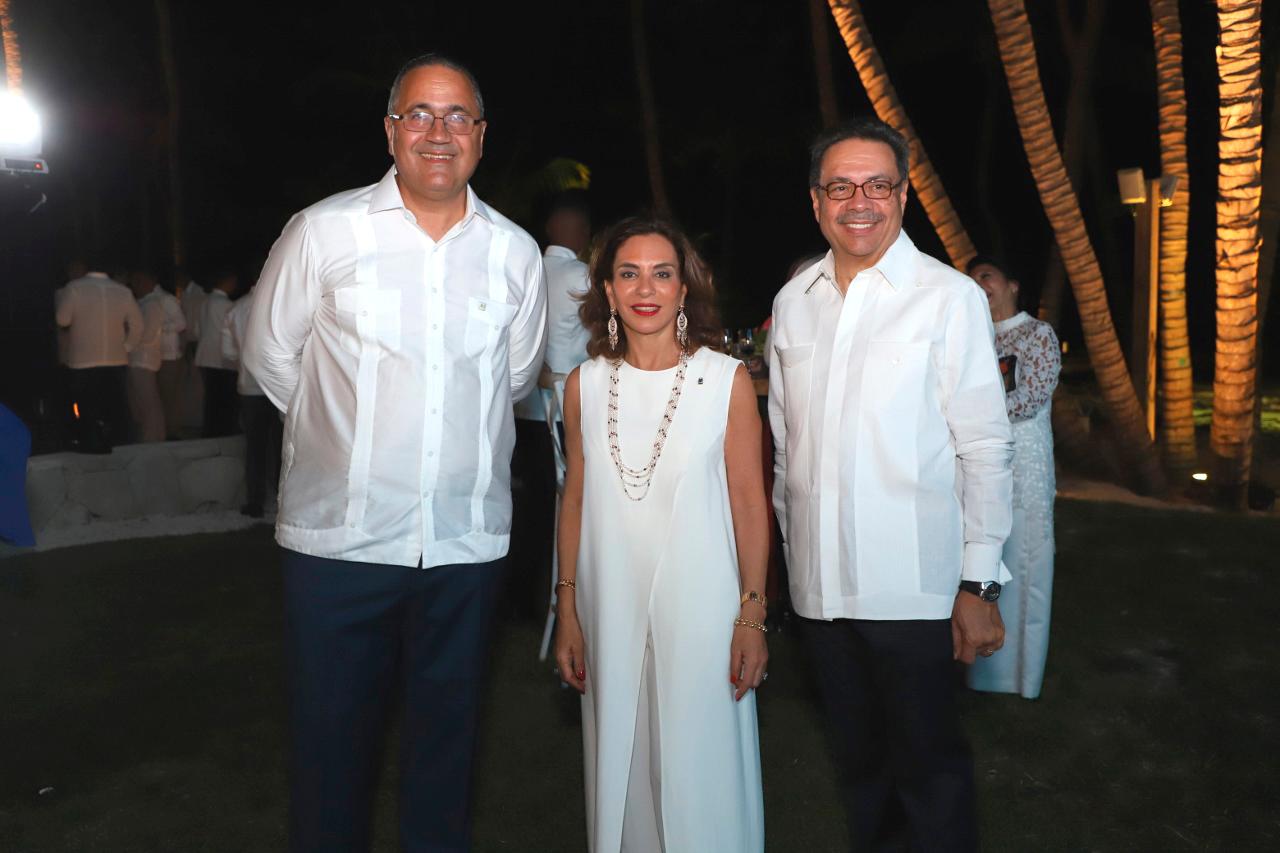 Alberto Abreu, Haydée Kuret de Rainieri y Simón Suárez.