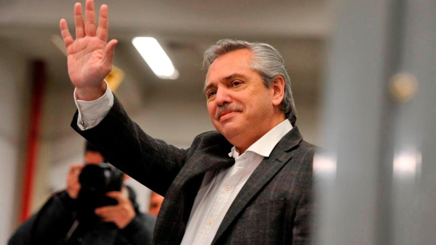 Fernández habla con titular del FMI y propone acordar pago pero sin ajuste Fernández habla con titular del FMI y propone acordar pago pero sin ajuste