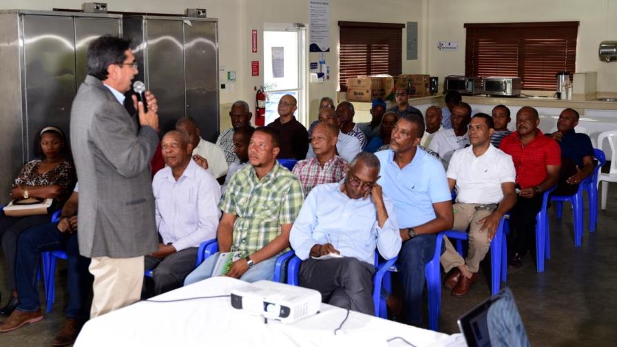 Consorcio CAEI inició zafra 135 con la meta de moler más caña de sus campos y proveedores agrícolas Consorcio CAEI inició zafra 135 con la meta de moler más caña de sus campos y proveedores agrícolas